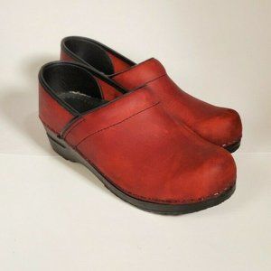 Dansko Clogs Red Leather Professional Comfort
